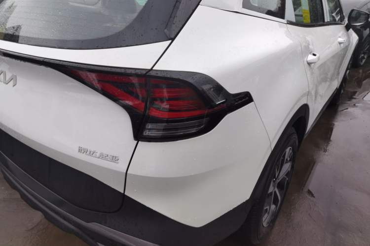 Used Kia Sportage (Chinese Domestic Model) 2025 1.5T Two-Wheel Drive Prestige Edition
