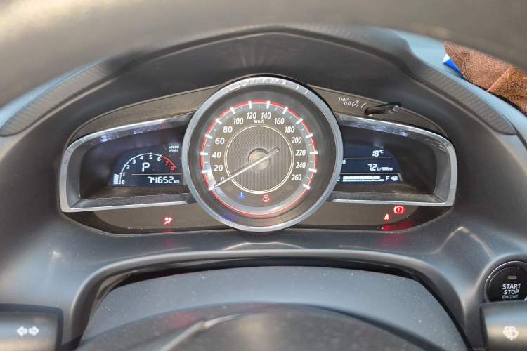 Used Mazda 3 Axela 2014 Sedan 1.5L Automatic Luxury Model Instrument Cluster