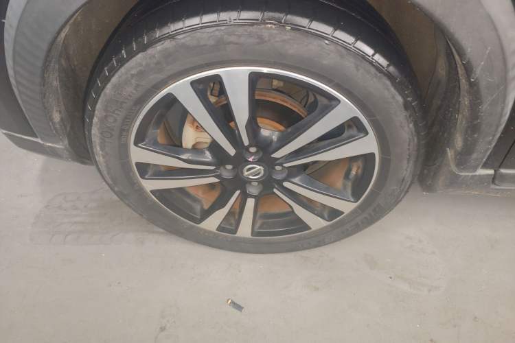 Used Nissan Kicks 2020 1.5L XL CVT Cool Enjoyment Edition Exterior 4