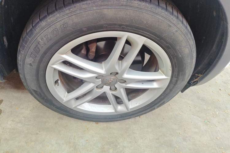 Used Audi Q5 2017 Plus 40 TFSI Technology Model Right Front Wheel Hub