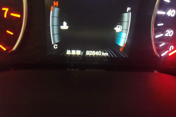 Used BYD Song MAX 2019 1.5T Manual Smart Connect Ruiyi Model 7 Seats China V Emission Standard Odometer Close Up