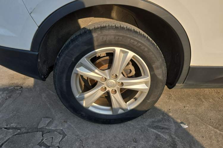 Used Bestune X80 2016 2.0L manual Comfort trim level