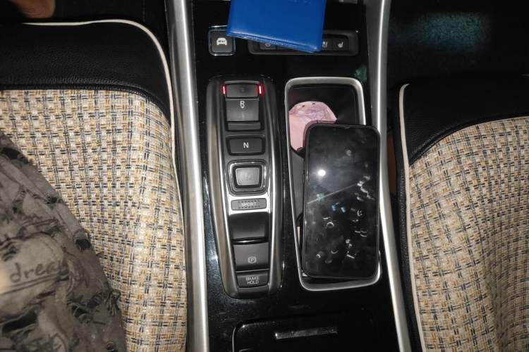 Used Honda Accord 2016 Hybrid 2.0L Prestige Edition Gear Lever