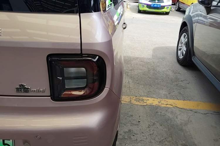 Used Geely Galaxy Panda 2024 Panda Mini 200km Longteng PRO Edition
