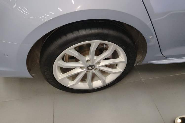 Used Audi A4L 2019 40 TFSI Fashion Edition China VI Emission Standard
