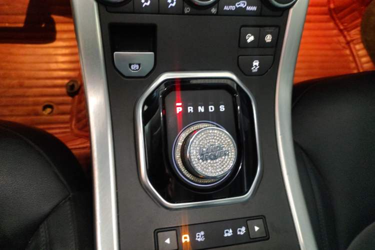 Used Land Rover Range Rover Evoque 2018 200PS PURE New Fashion Edition