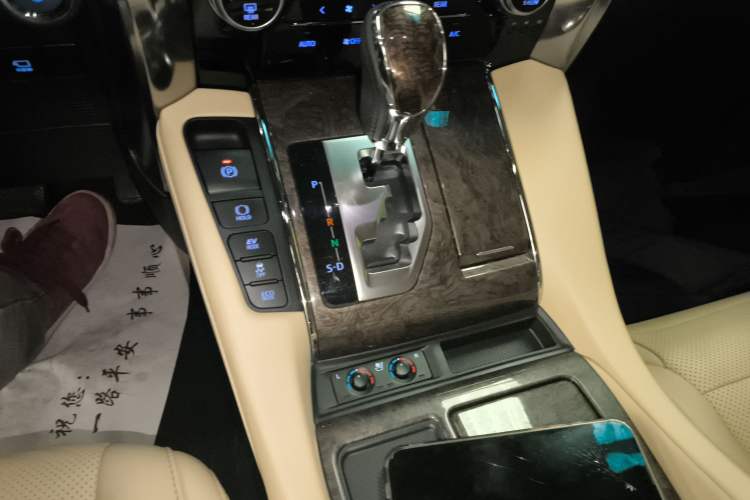 Used Toyota Vellfire 2021 Crown Dual-Engine 2.5L HV Supreme Edition