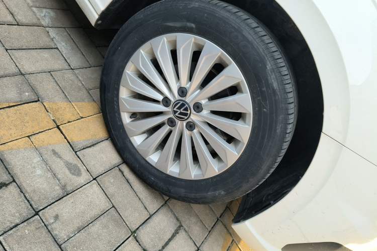 Used Volkswagen Lavida 2021 1.5L Automatic Comfort Edition
