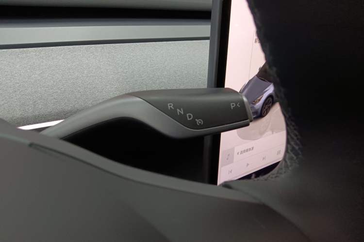 Used Tesla Model Y 2024 Rear-Wheel-Drive Version Gear Lever