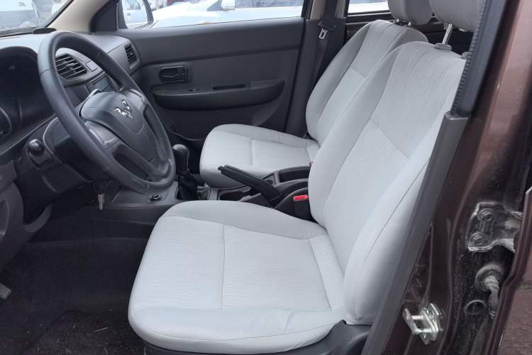 Used Wuling Hongguang 2015 1.5L S Basic Version China V Standard