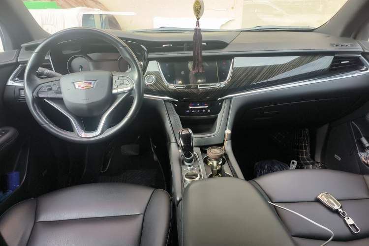 Used Cadillac XT6 2021 2.0T 7-Seater Two-Wheel-Drive Luxury Version
