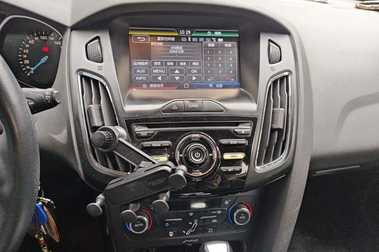 Used Ford Focus 2015 Hatchback 1.6L Automatic Fashion Edition
