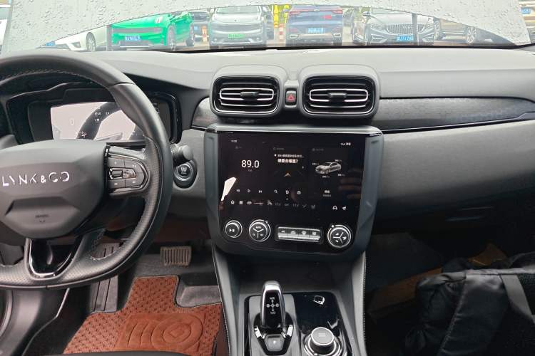 Used Lynk & Co 03 2022 2.0TD DCT JingPro Audio And AC Panel