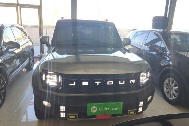 Used JETOUR Traveler 2023 2.0T All-Wheel Drive Conquer PRO
