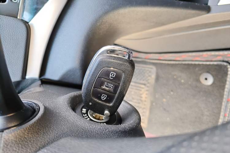 Used Hyundai Elantra (6th Generation / Lingdong) 2016 1.6L Automatic ZhiXuan – Elite Version Vehicle Key