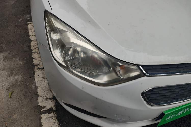 Used Chevrolet Sail 2018 Sail 3 1.3L AMT Ideal Edition Right Front Headlight