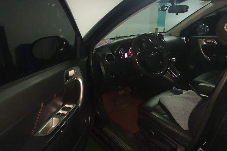 Used Haval H6 2016 Upgraded Model 1.5T Automatic Two-Wheel Drive Elite Version
