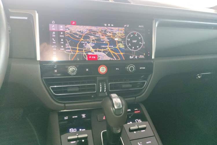 Used Porsche Macan 2022 Macan 2.0T
