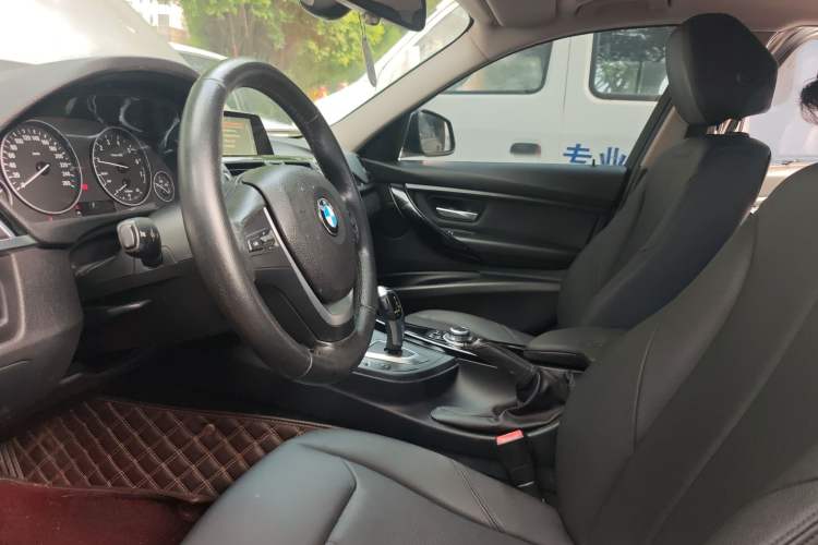 Used BMW 3 Series 2017 320Li Luxury Design Package Left Front Seat