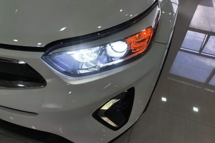 Used Kia kx1 Stonic 2019 1.4L Automatic Sport Edition China VI