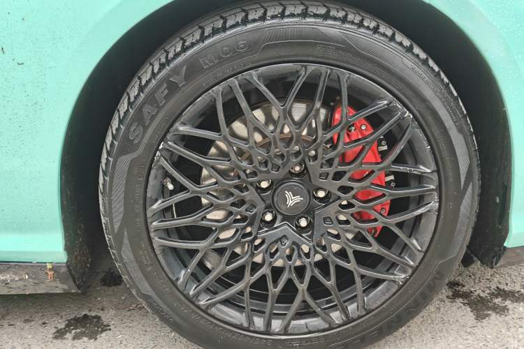 Used NETA S 2022 All-Electric 650 km Four-Wheel Drive Premium Version
