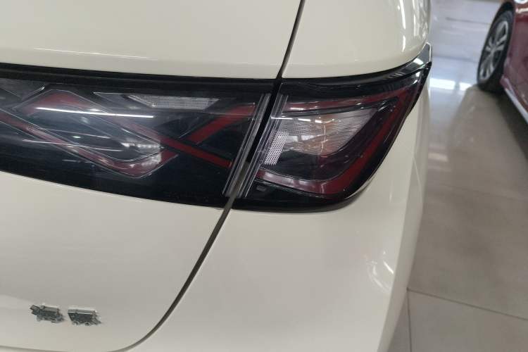 Used BYD Dolphin 2024 Honor Edition 420km Fashion Version

