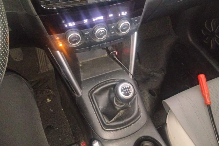 Used Mazda CX-5 2015 2.0L Manual Two-Wheel Drive Comfort Version
