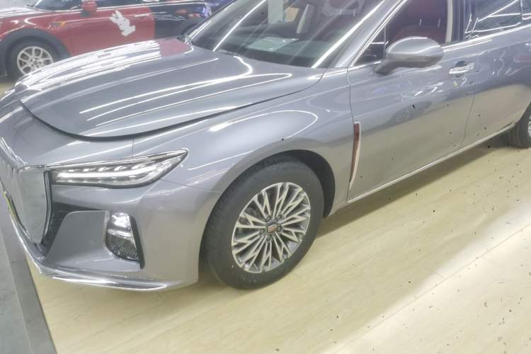 Used Hongqi H5 2025 1.5T DCT Qiyun 500 000th Unit Commemorative Edition

