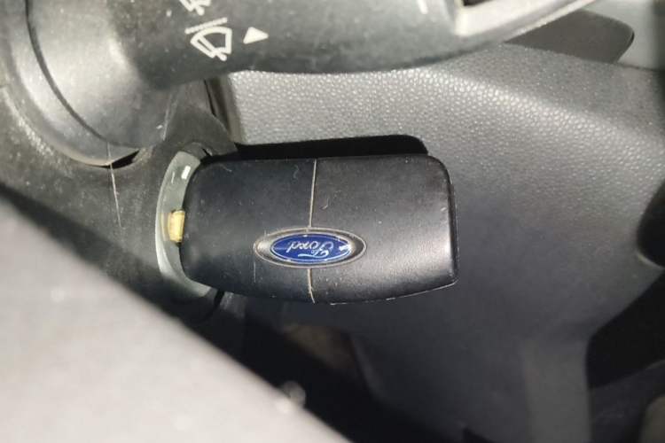 Used Ford EcoSport 2013 1.5L Automatic Fashion Model
