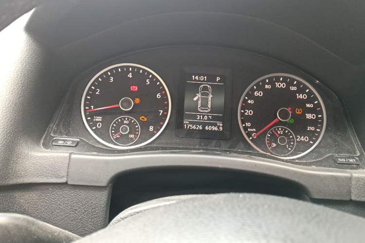 Used Volkswagen Tiguan 2015 1.8TSI Automatic Two-Wheel Drive Comfort Edition Instrument Cluster