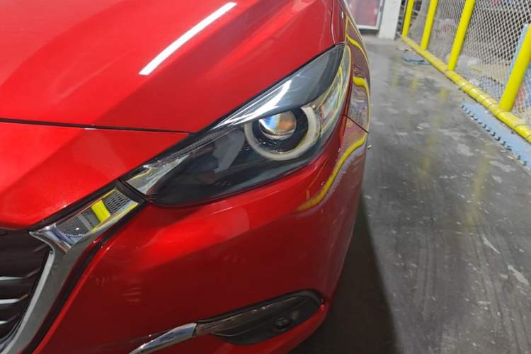 Used Mazda 3 Axela 2017 Sedan 1.5L Automatic Luxury Model Emission Standard China V