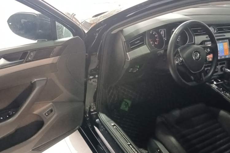 Used Volkswagen Magotan 2019 280TSI DSG Comfort Model China VI Standard
