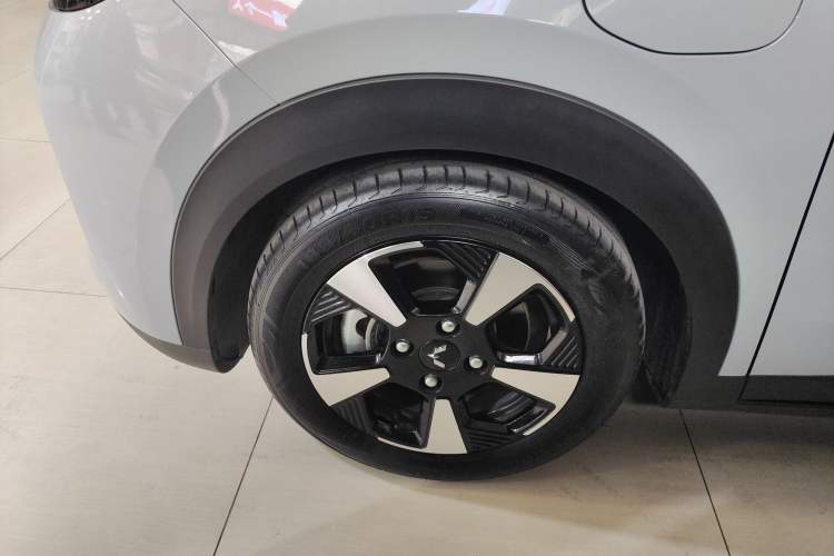 Used Wuling Bingo PLUS 2024 510 km Flagship Edition Four-Seater Version Exterior 4