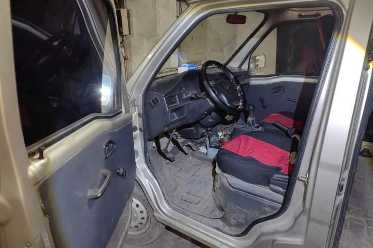 Used Wuling Zhiguang 2013 1.0L Practical Version