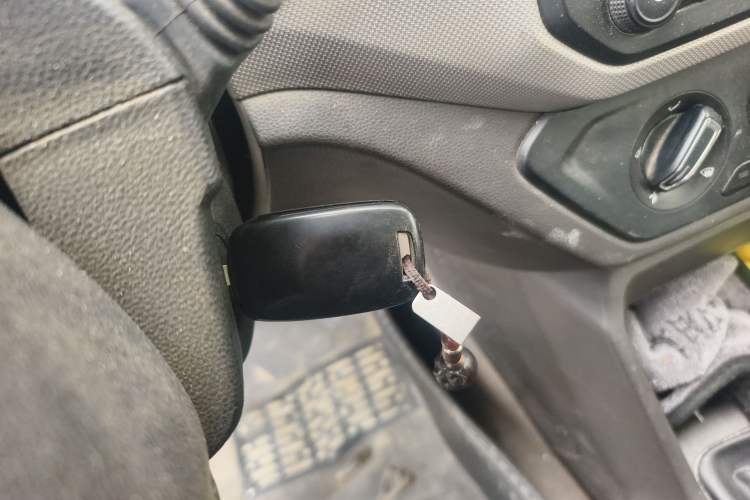 Used Wuling Hongguang 2019 1.5L S Standard Version China VI LAR
