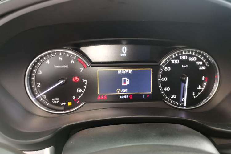 Used Cadillac XT4 2022 28T Two-Wheel-Drive Luxury Version
