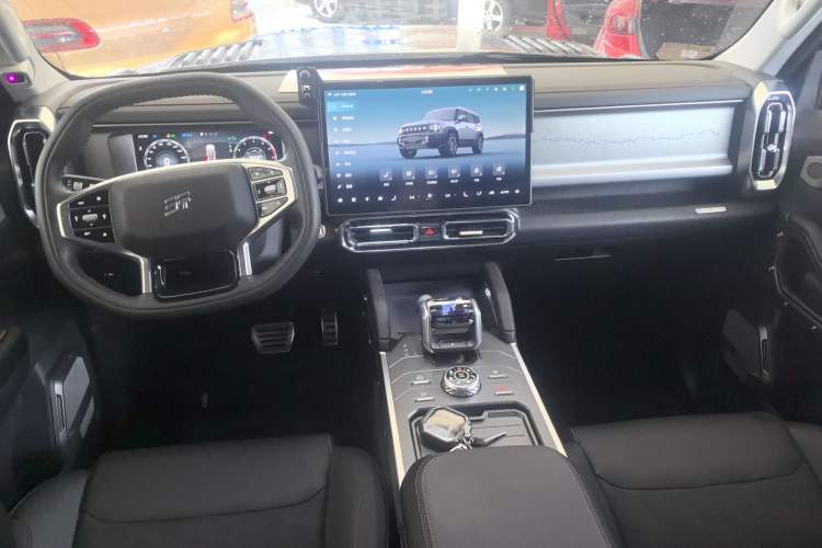 Used JETOUR Traveler 2025 2.0TD DCT Four-Wheel Drive Star Guardian Center Console