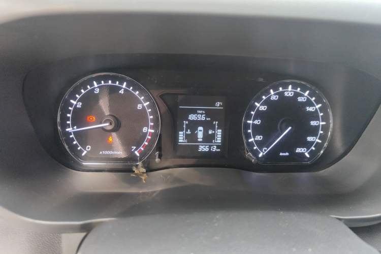 Used CHANGAN OSHAN X70A 2018 1.5L Manual Standard Edition