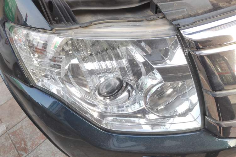 Used Mitsubishi Pajero 2016 3.0L Automatic Luxury Version China V Standard Right Front Headlight