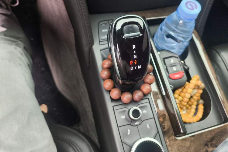 Used Cadillac CT6 2022 28T Luxury Edition Gear Lever