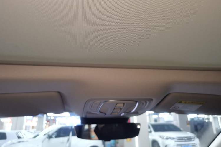 Used Roewe D7 2023 DMH 125km Flagship Edition