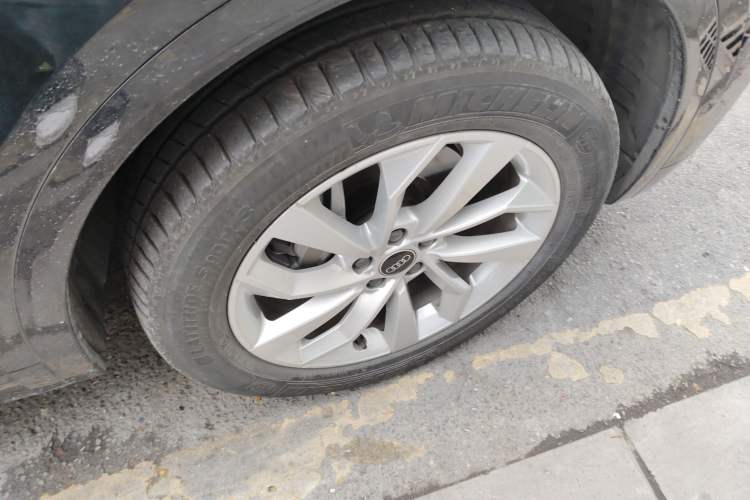 Used Audi Q5L 2022 Updated 40T Luxury Dynamic Edition
