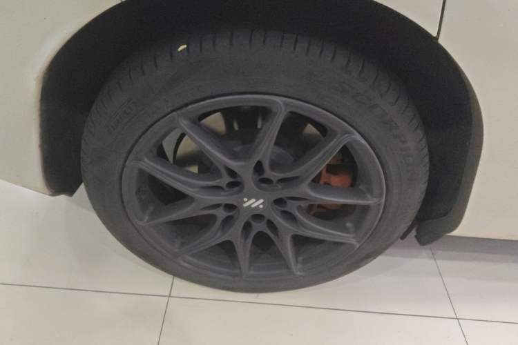 Used IM LS6 2023 Max Extended-Range Version Right Rear Wheel Hub