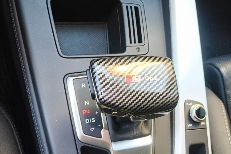 Used Audi A4L 2022 40 TFSI Luxury Dynamic Model