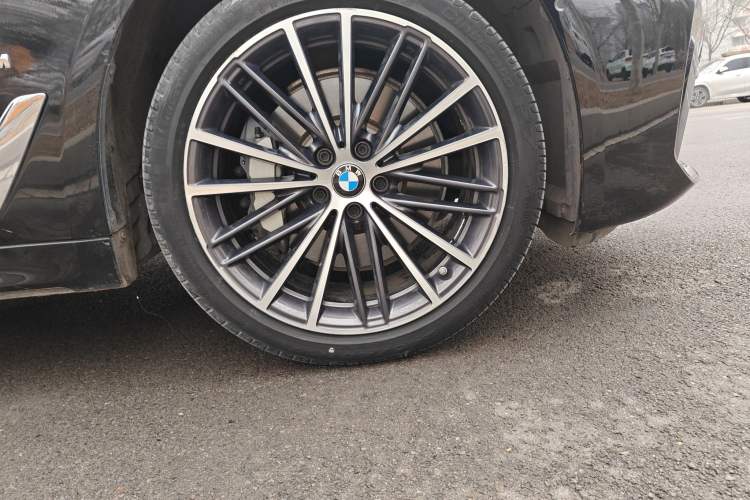 Used BMW 5 Series 2023 530Li Leading Model M Sport Package
