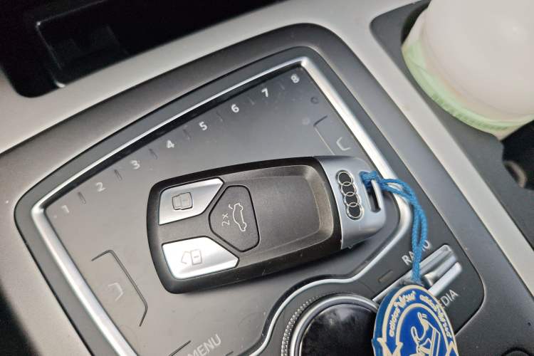 Used Audi Q7 2019 55 TFSI Technology Edition Interior 1