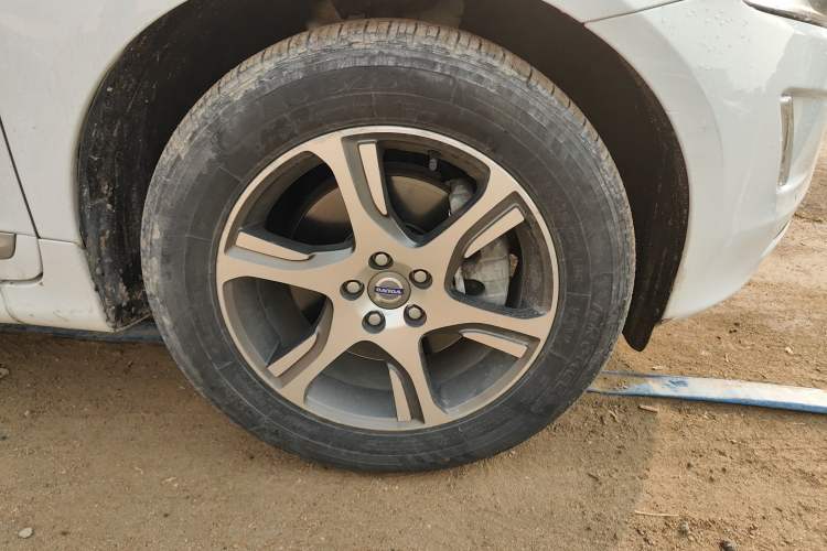 Used Volvo XC60 2015 T5 AWD Zhiyuan Edition
