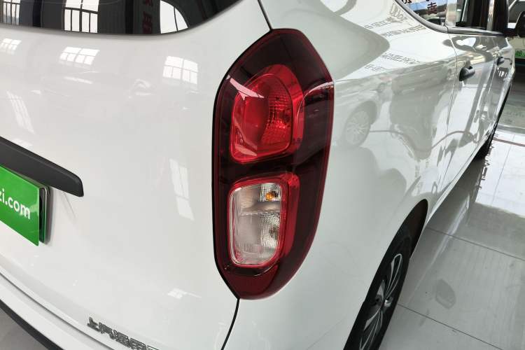 Used Wuling Hongguang New Energy 2024 All-Electric Model 300KM Standard Version
