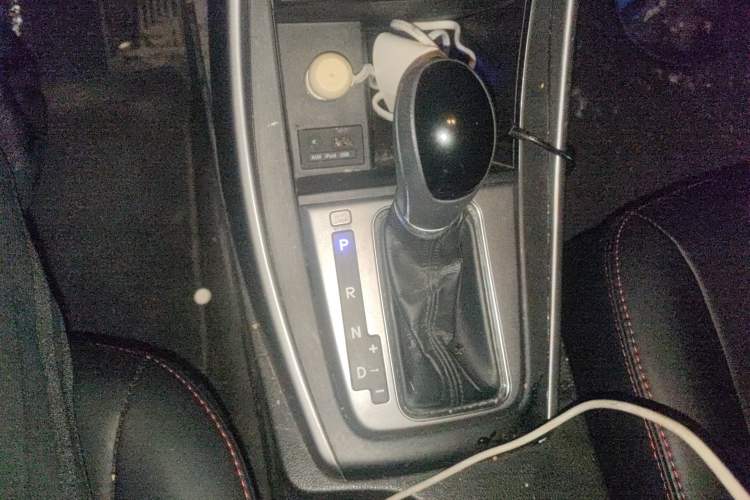 Used Hyundai Elantra (5th Generation / Langdong) 2015 1.6L Automatic Fashion Model Gear Lever