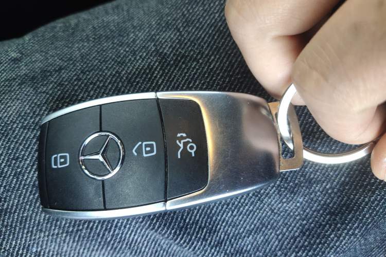 Used Mercedes-Benz A-Class 2021 A 200 L Sport Sedan Fashion Model
